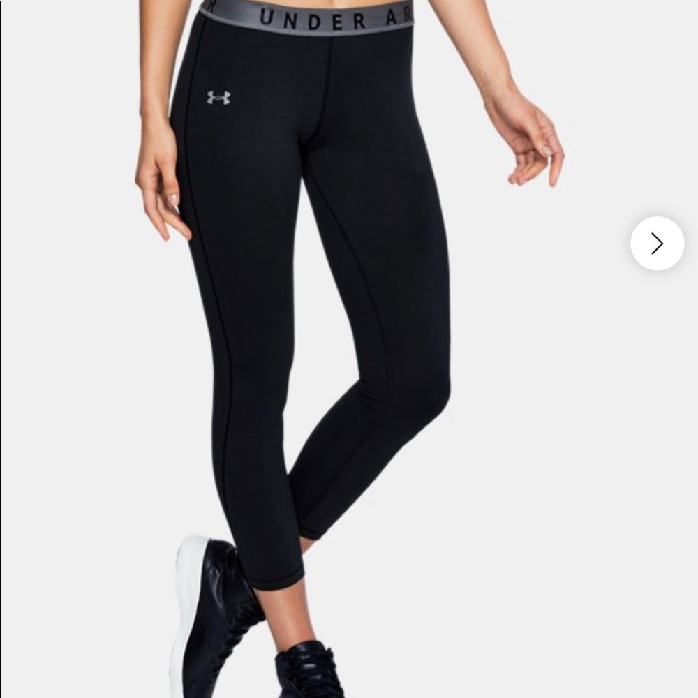 Under Armour crop leggings
